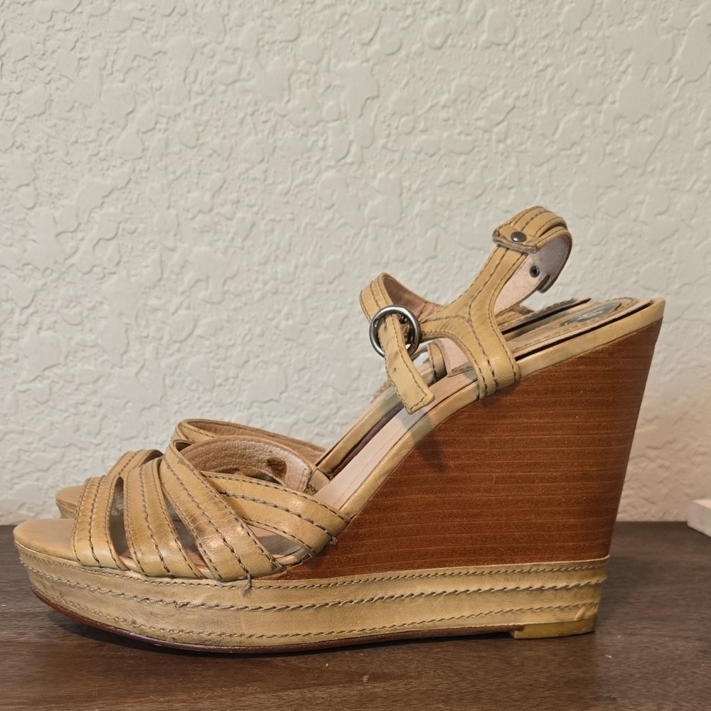 Frye Leather Wedge Sandals‎